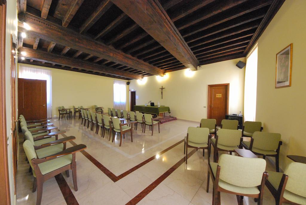 Villa Santa Maria Dell'Arco - Centro Oreb Cazzago San Martino Luaran gambar