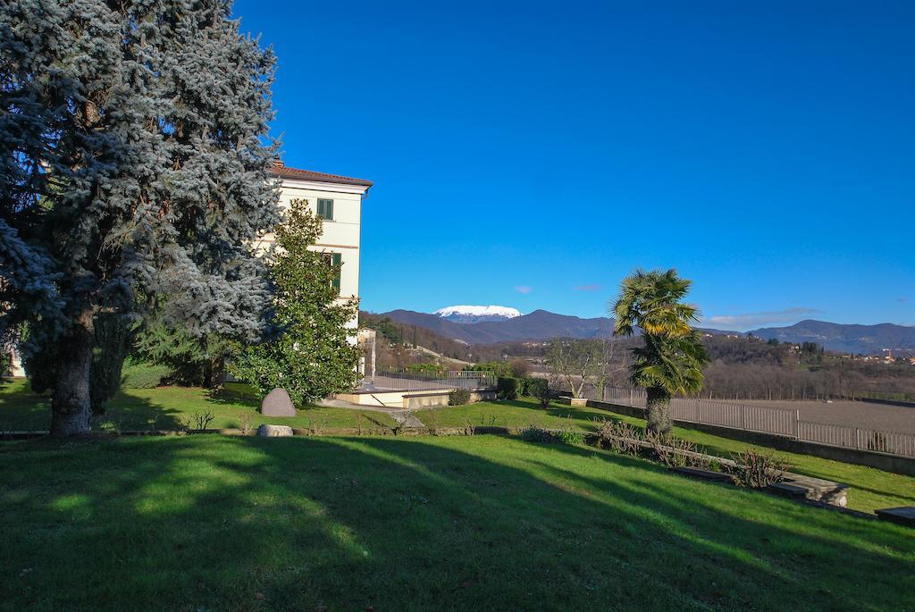 Villa Santa Maria Dell'Arco - Centro Oreb Cazzago San Martino Luaran gambar
