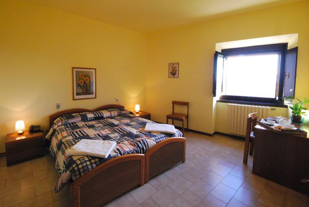 Villa Santa Maria Dell'Arco - Centro Oreb Cazzago San Martino Bilik gambar