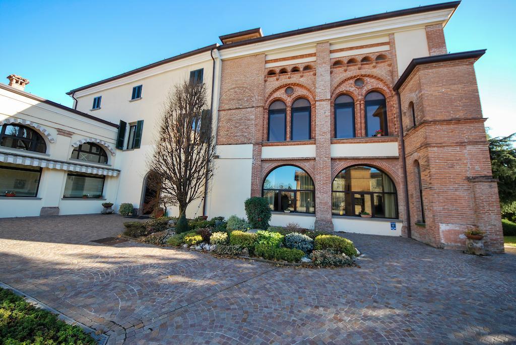 Villa Santa Maria Dell'Arco - Centro Oreb Cazzago San Martino Luaran gambar