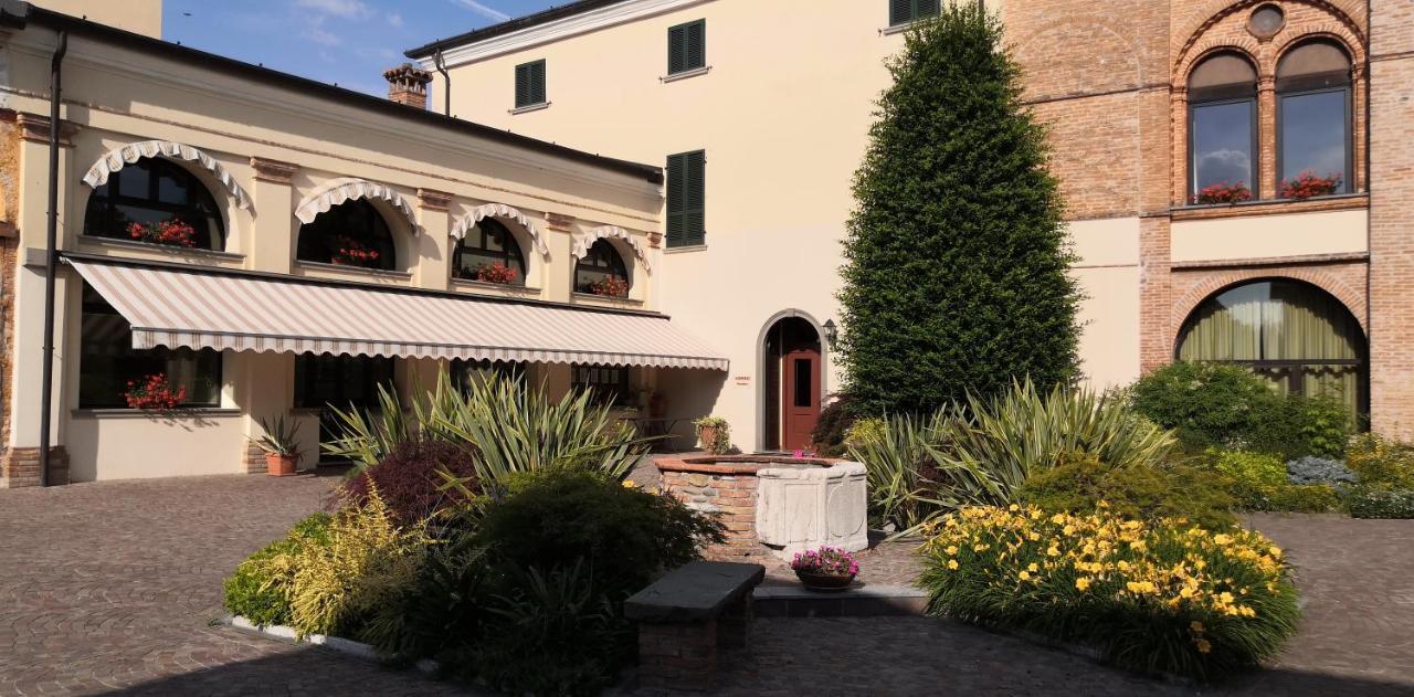 Villa Santa Maria Dell'Arco - Centro Oreb Cazzago San Martino Luaran gambar